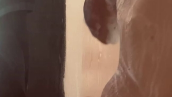 Kommst du mit mir unter die Dusche? ??
