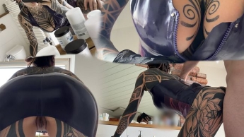 Latex Verführung! Doggy zum Höhepunkt!