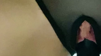 Ich ficke meinen schwarzen Dildo im Slip ouvert ?