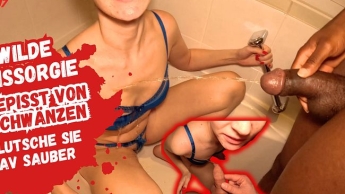Mein erster kleiner Piss Gangbang! Teen Schlampe mag es Dirty!